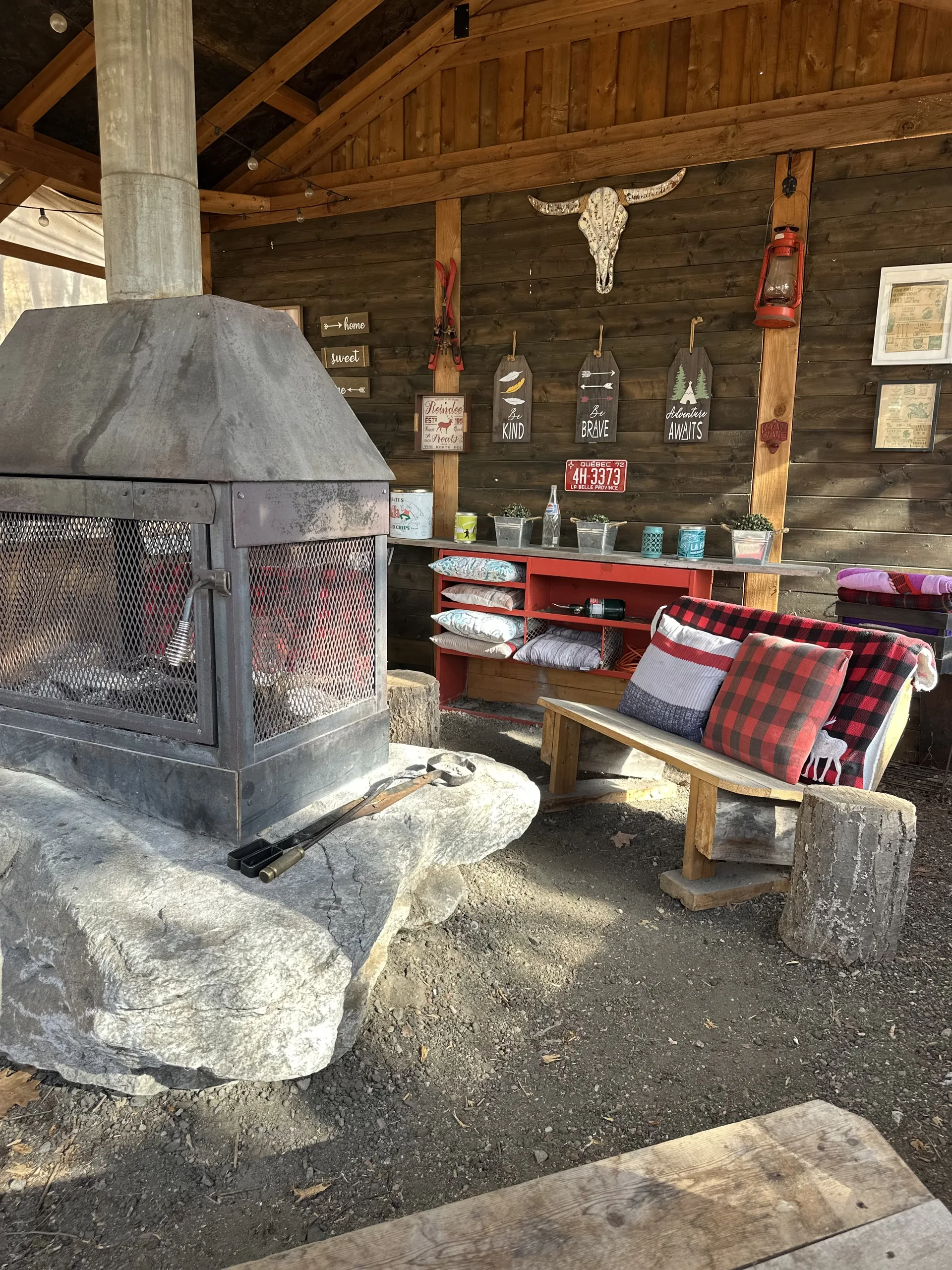 Patio, spa & cabane à feu