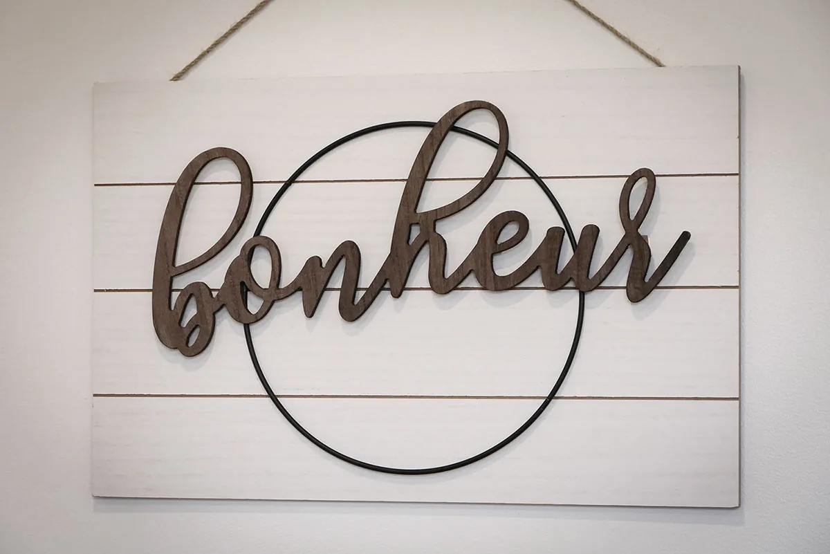 bonheur sign
