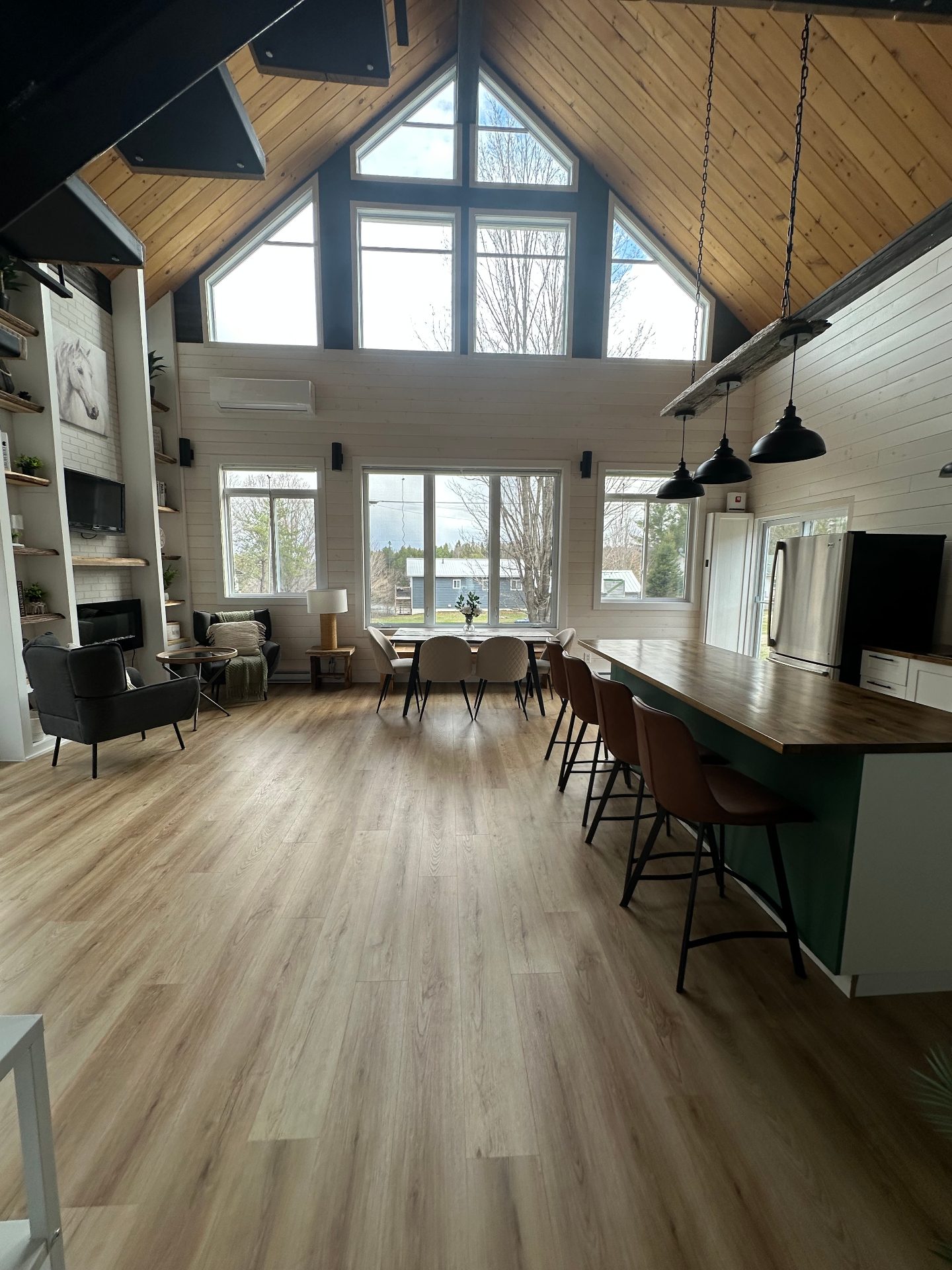 Grand salon & cuisine
